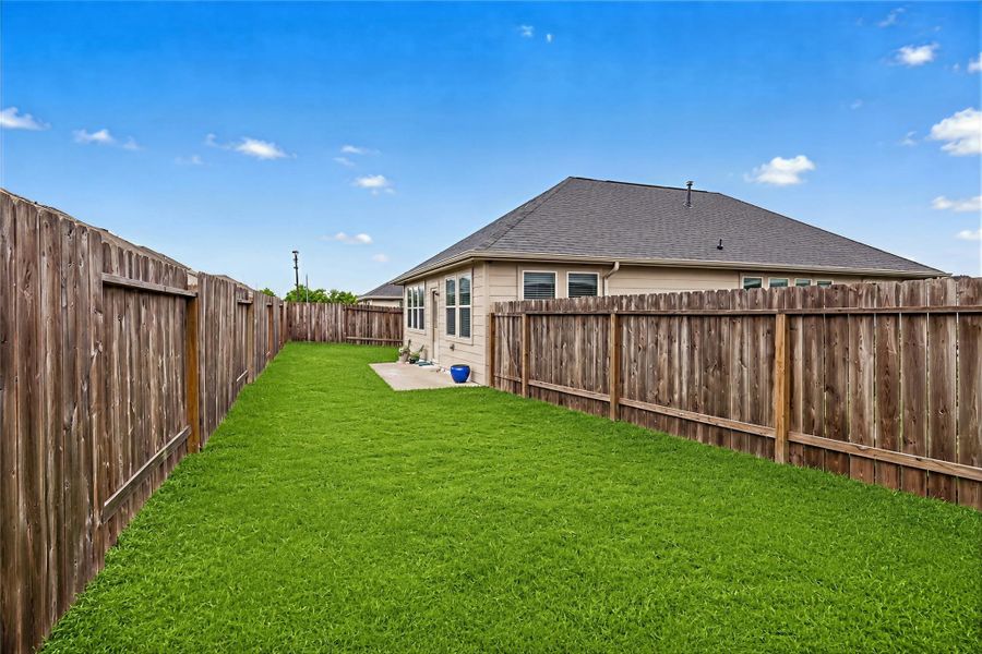 Exterior details and patio area of a home in Willowpoint, Tomball (Image 2). Exterior details and patio area of a home in Willowpoint, Tomball (Image 2).
