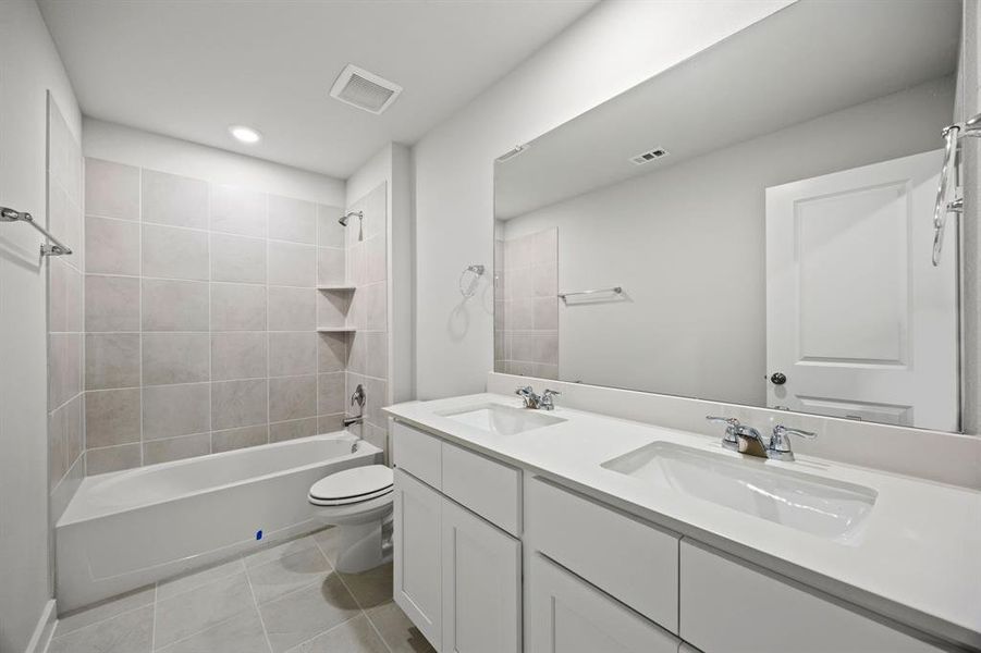 Furnished interior view inside a new home in Prestige Collection at Overland Grove, Forney (Image 6). Furnished interior view inside a new home in Prestige Collection at Overland Grove, Forney (Image 6).