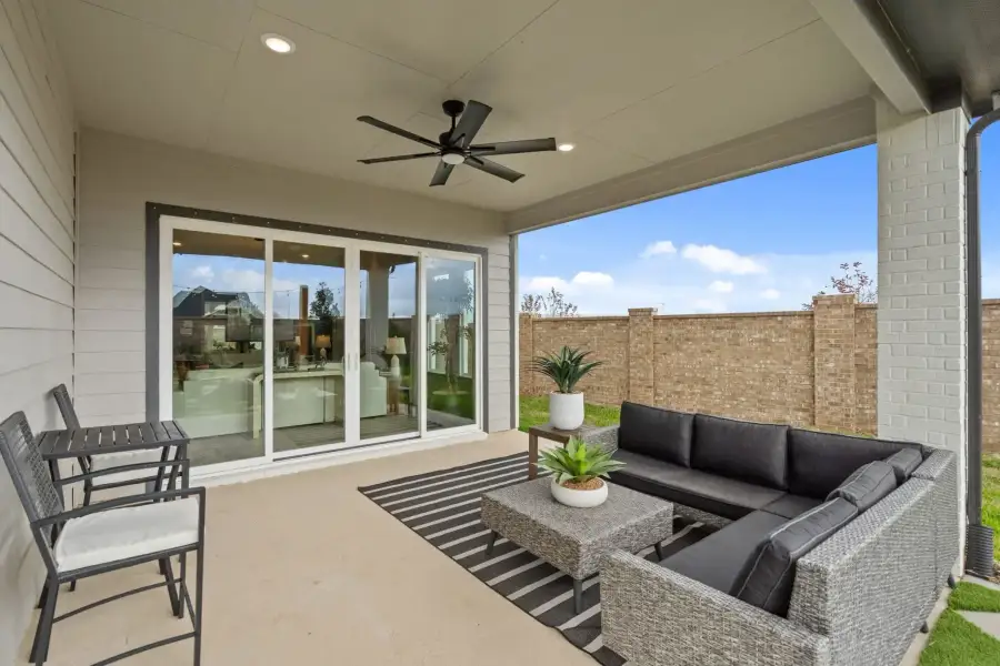 Exterior details and patio area of a home in Westland Ranch, League City (Image 3).