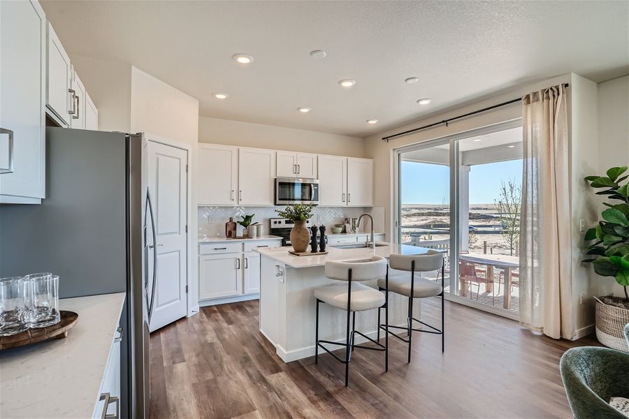 3422 n highlands creek parkway - web quality - 007 - 12 kitchen