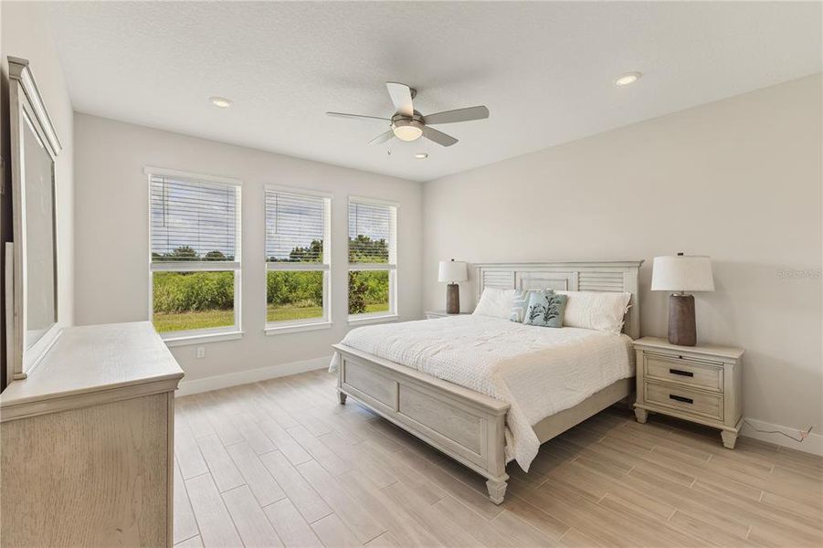 Furnished interior view inside a new home in , Ocala (Image 8).