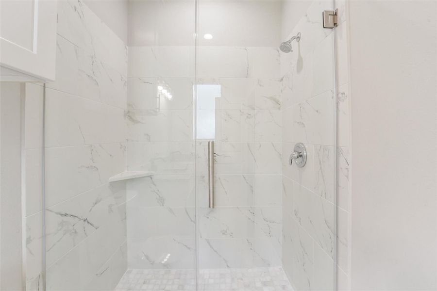 Image 33 of a home in .