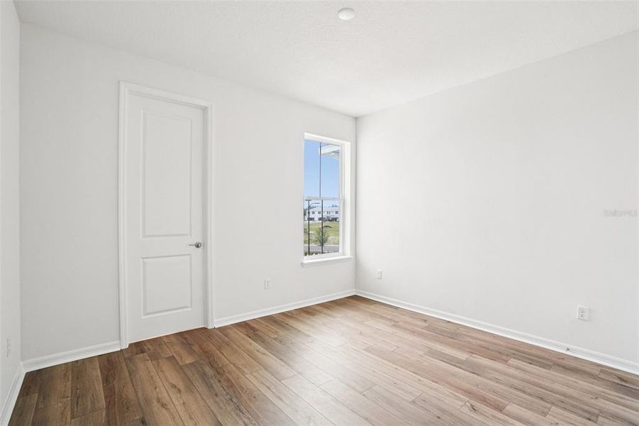 Spacious, unfurnished interior of a new home in Isla Mirada, San Antonio (Image 42).