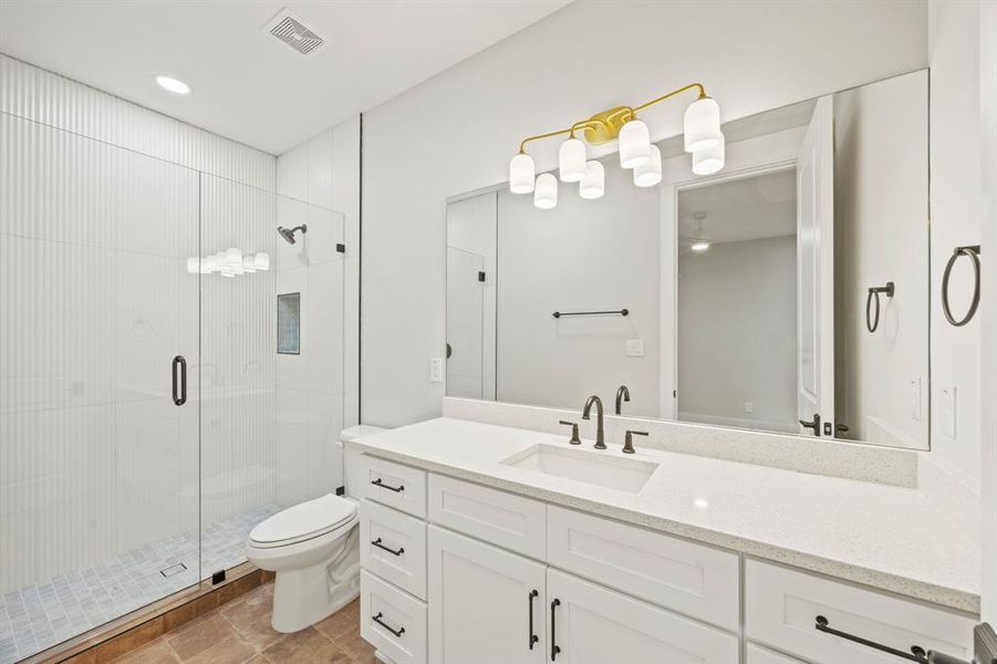 Furnished interior view inside a new home in , Dallas (Image 34). Furnished interior view inside a new home in , Dallas (Image 34).