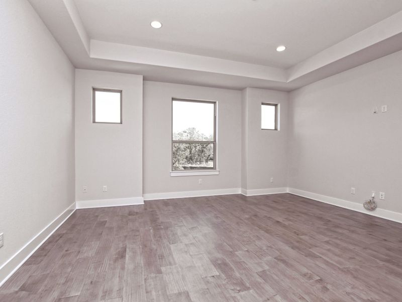 Representative unfurnished interior of a home built from the Emerald II by Giddens Homes in Riverstone, Georgetown (Image 28).