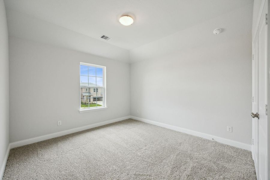 Spacious, unfurnished interior of a new home in Saint Tropez, Huffman (Image 19).