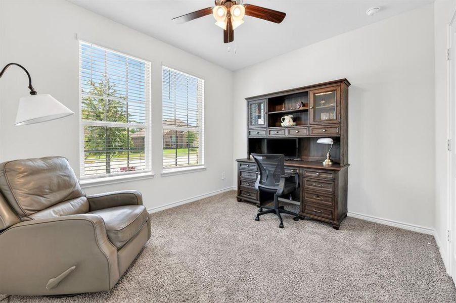 Furnished interior view inside a new home in , Fort Worth (Image 8).