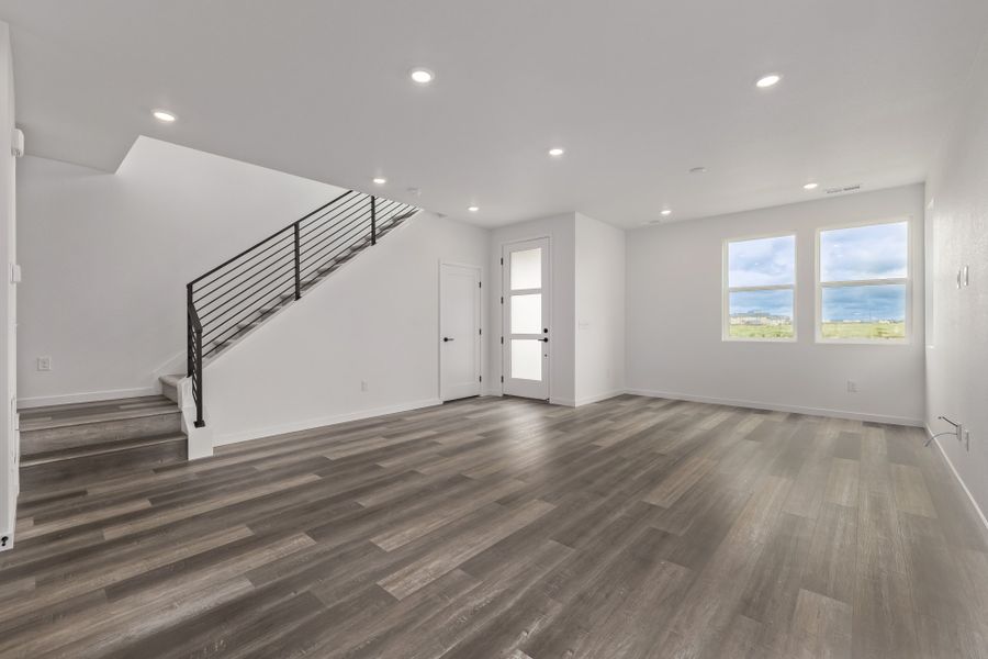 Spacious, unfurnished interior of a new home in Painted Prairie, Aurora (Image 16).