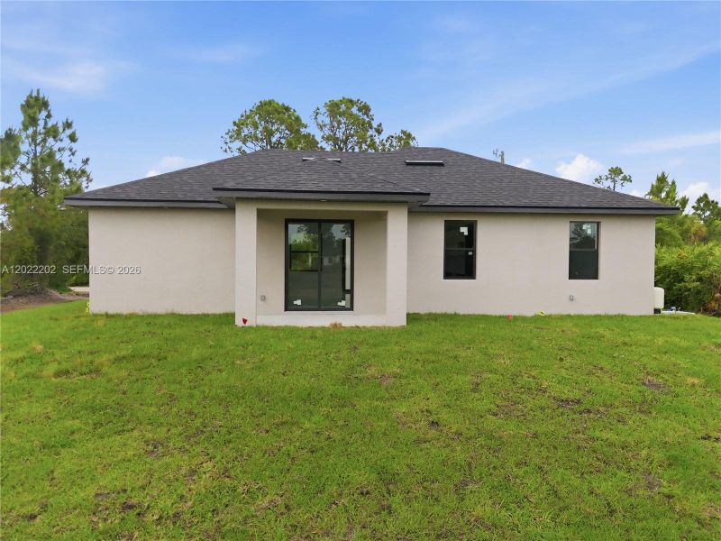 Exterior details and patio area of a home in , Lehigh Acres (Image 20).