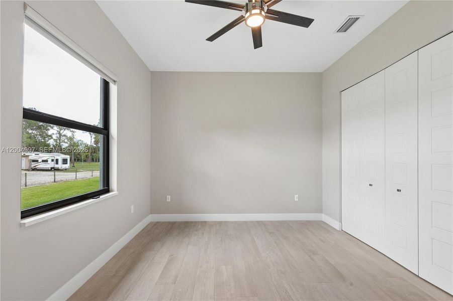 Spacious, unfurnished interior of a new home in , Naples (Image 20).