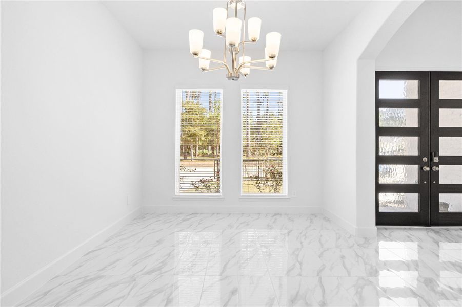 Spacious, unfurnished interior of a new home in Audubon Park 70', Magnolia (Image 23).