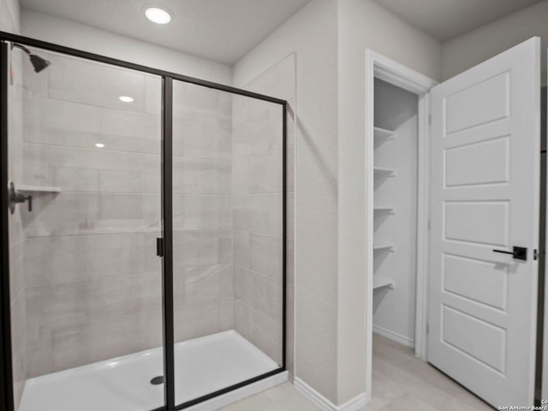 Image 32 of a home in Horizon Pointe. Image 32 of a home in Horizon Pointe.