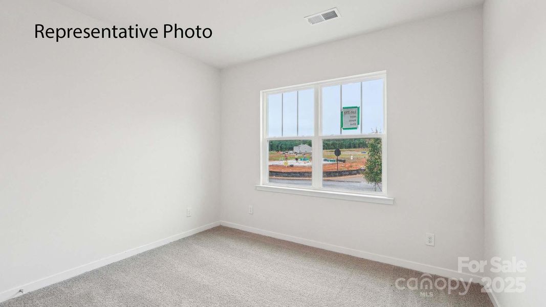Spacious, unfurnished interior of a new home in Clark Creek Landing, Lincolnton (Image 10).