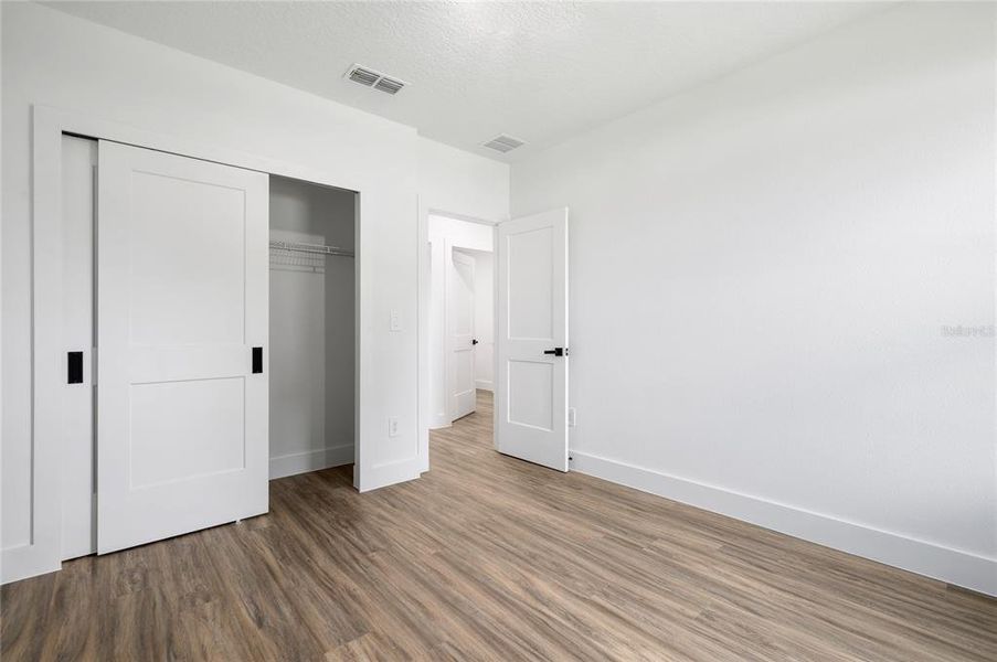 Spacious, unfurnished interior of a new home in , Deltona (Image 18).