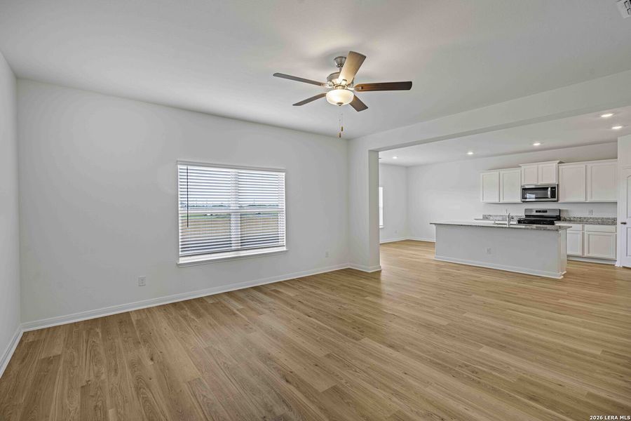 Spacious, unfurnished interior of a new home in , San Antonio (Image 19).