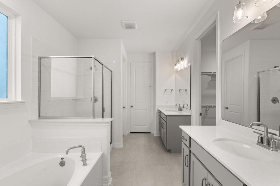 Note: Sample product photo. Actual exterior and interior selections may vary by homesite. Photo may be virtually staged