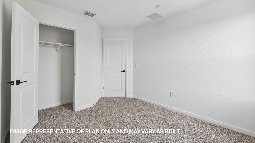 Spacious, unfurnished interior of a new home in Avery Centre, Round Rock (Image 36).