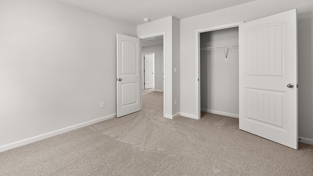 Representative unfurnished interior of a home built from the GALEN by D.R. Horton in Thompson Ridge, Dallas (Image 22).
