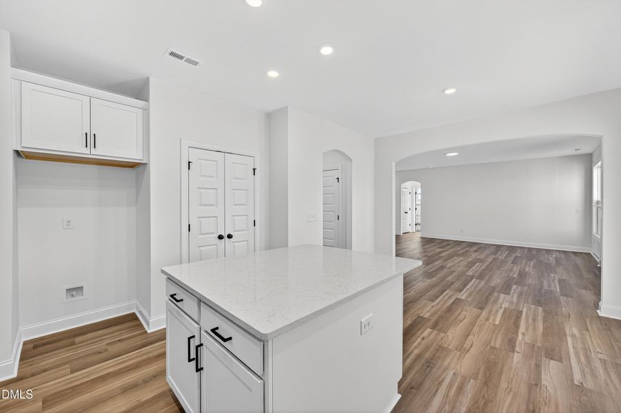 18 -88 tennyson drive, interior, kitchen 18 -88 tennyson drive, interior, kitchen