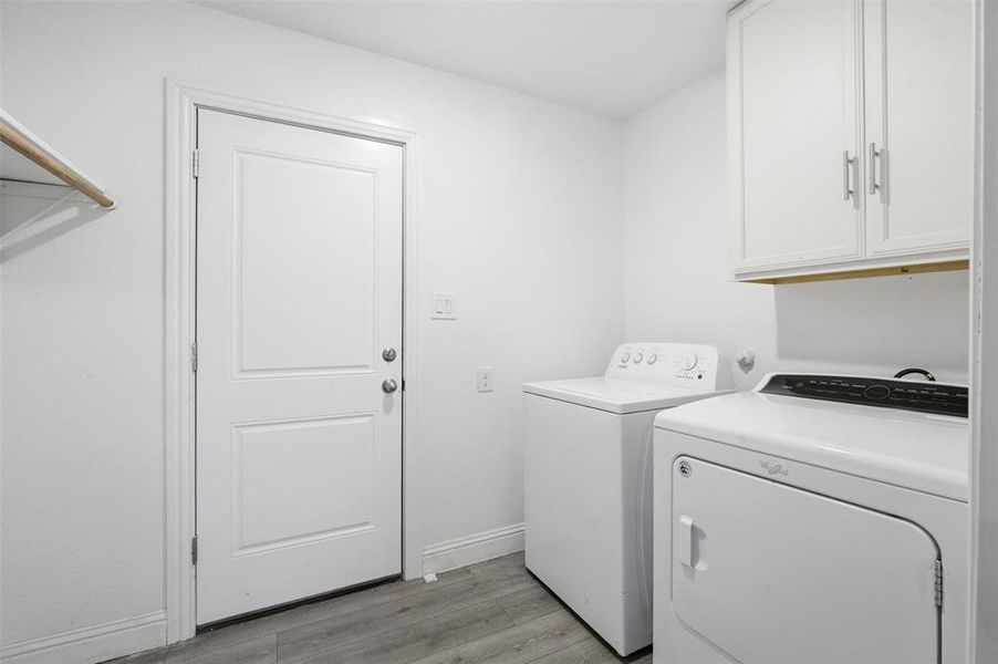 Furnished interior view inside a new home in , Mabank (Image 10).