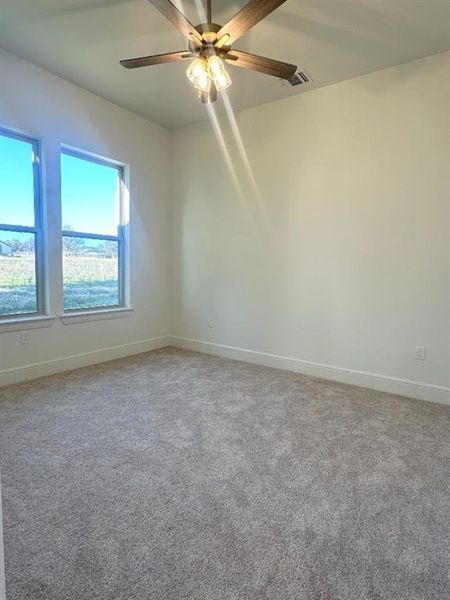 Spacious, unfurnished interior of a new home in , Weatherford (Image 30).