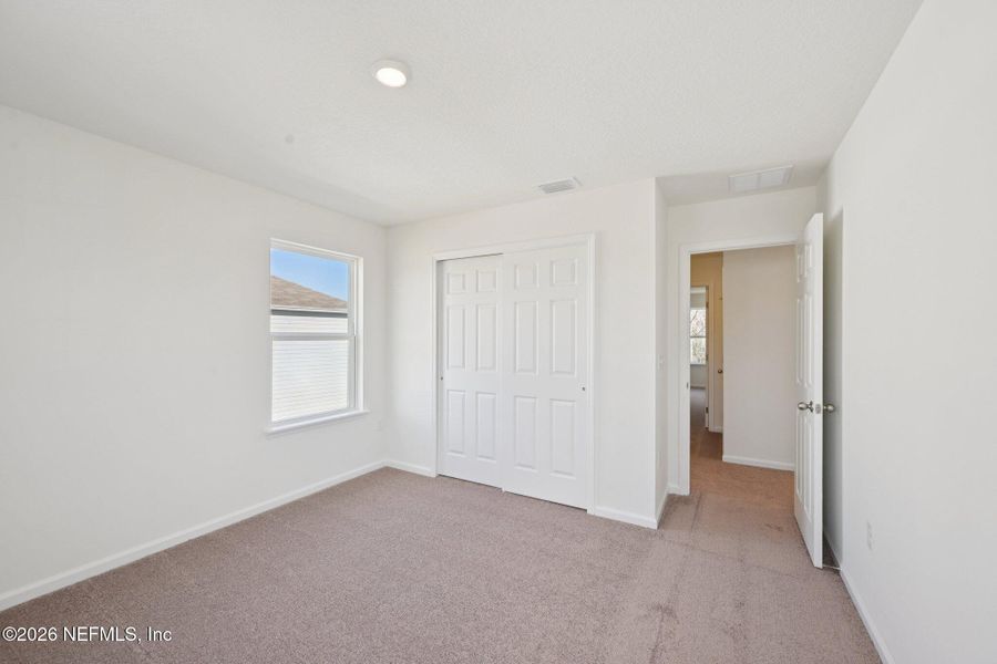 Spacious, unfurnished interior of a new home in Panther Creek, Jacksonville (Image 28).
