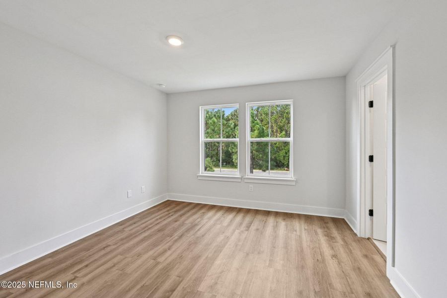 Spacious, unfurnished interior of a new home in , Fernandina Beach (Image 42).