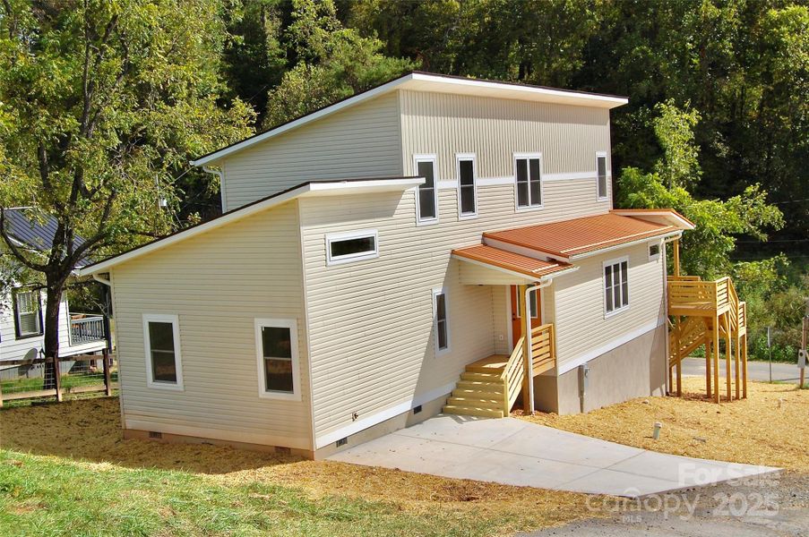 Image 29 of a home in .