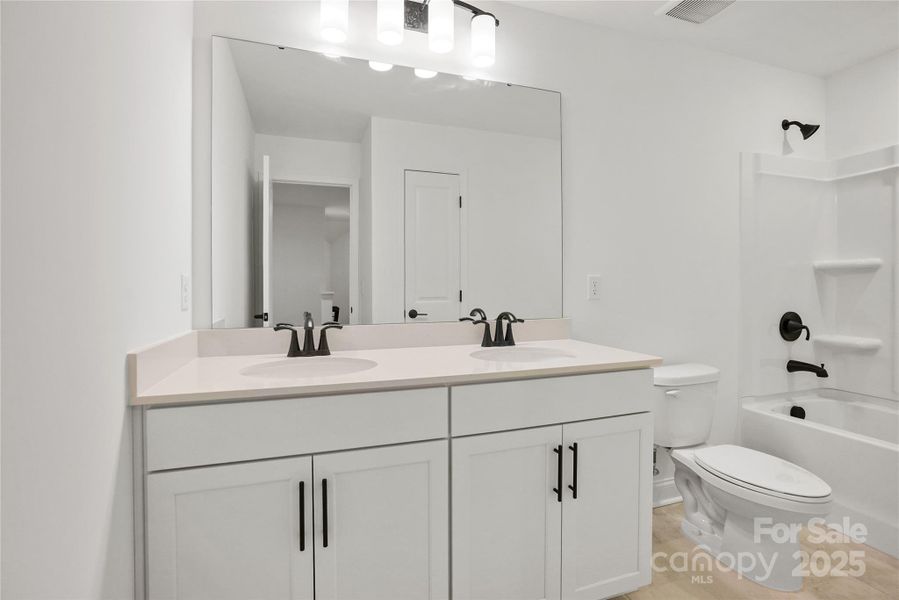 Furnished interior view inside a new home in Forest Creek, Waxhaw (Image 15).