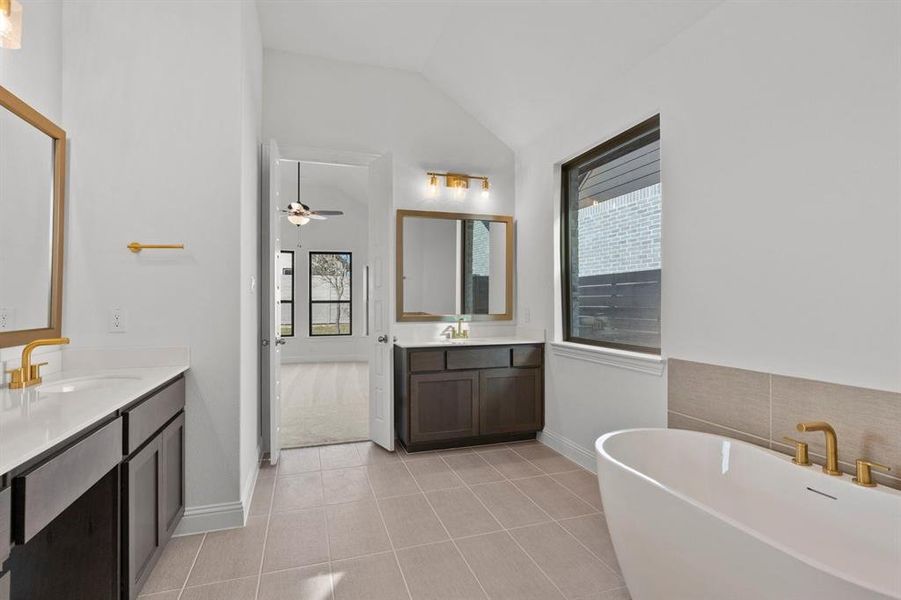 DAL_Painted Tree_Mineola_3916 Attwater Street (25)