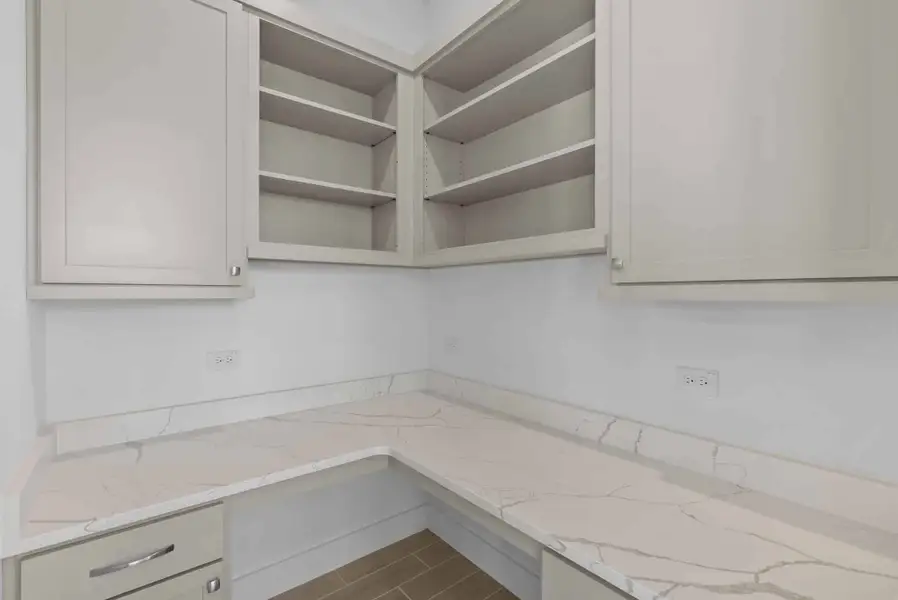 Furnished interior view inside a new home in Beacon Point, Texas City (Image 9).