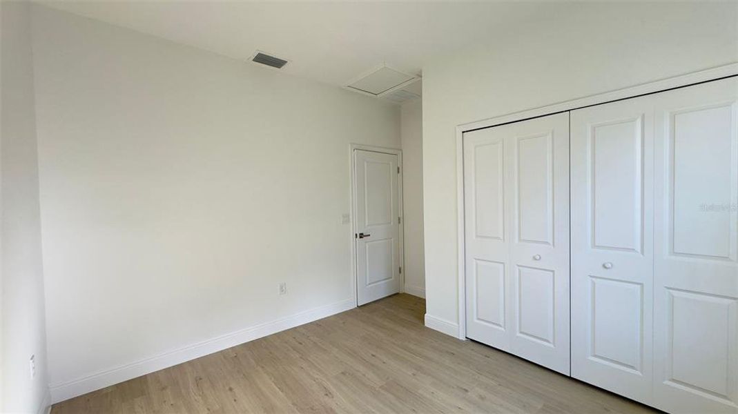 Spacious, unfurnished interior of a new home in , Dunnellon (Image 23).