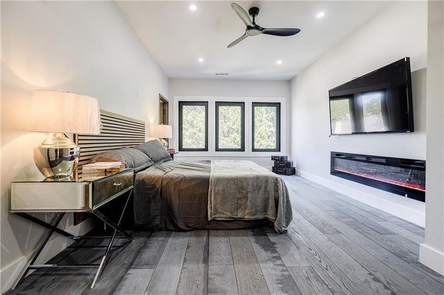 Furnished interior view inside a new home in , Marietta (Image 39).