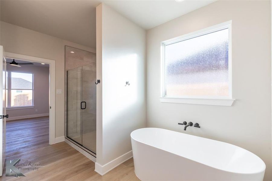 Furnished interior view inside a new home in , Abilene (Image 14).