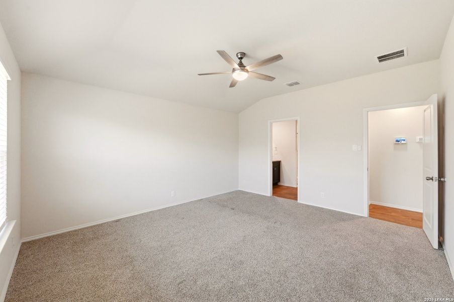 Spacious, unfurnished interior of a new home in Avenida, Converse (Image 25). Spacious, unfurnished interior of a new home in Avenida, Converse (Image 25).