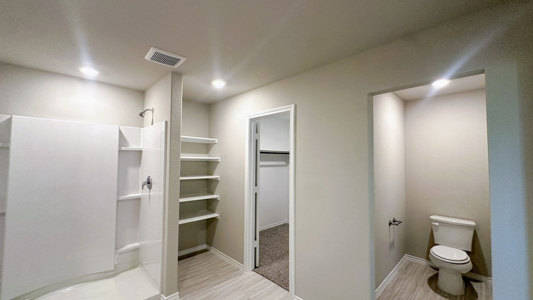 Image 20 of a home in Sunnycreek.