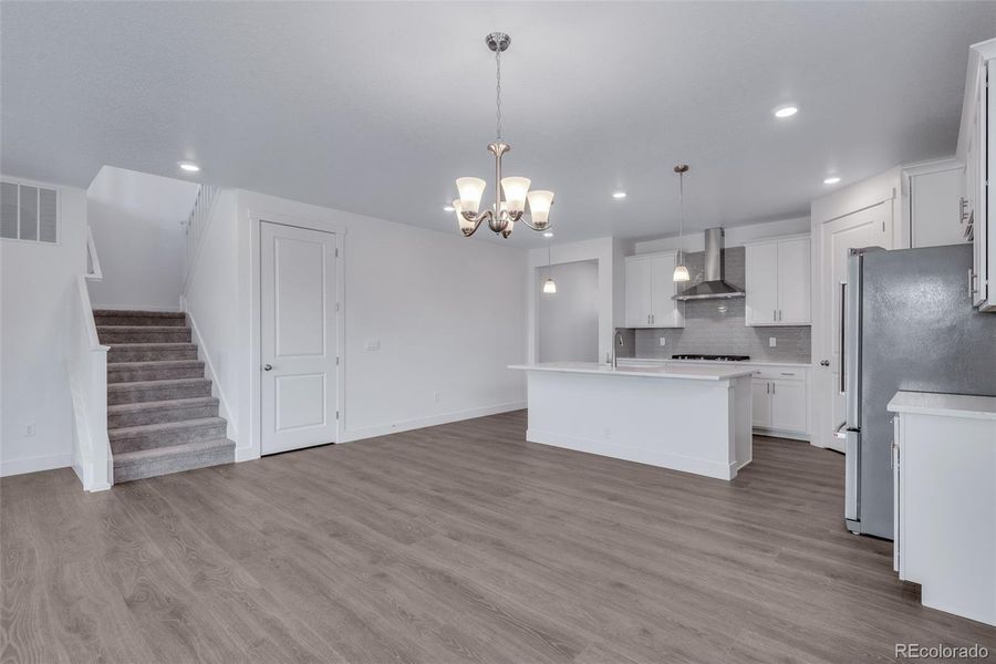 Spacious, unfurnished interior of a new home in Vantage, Berthoud (Image 25).