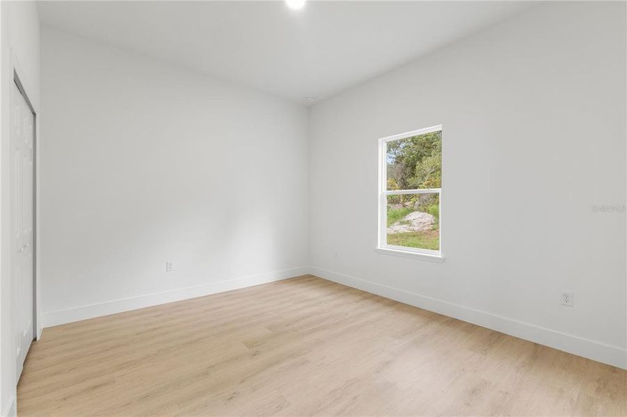 Spacious, unfurnished interior of a new home in , Ocala (Image 29).