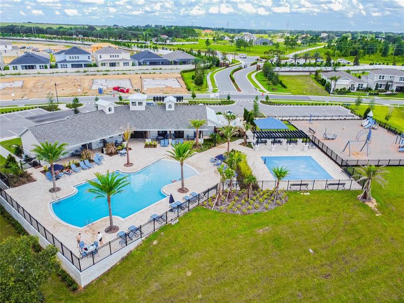 Community amenities in , Winter Garden (Image 64).