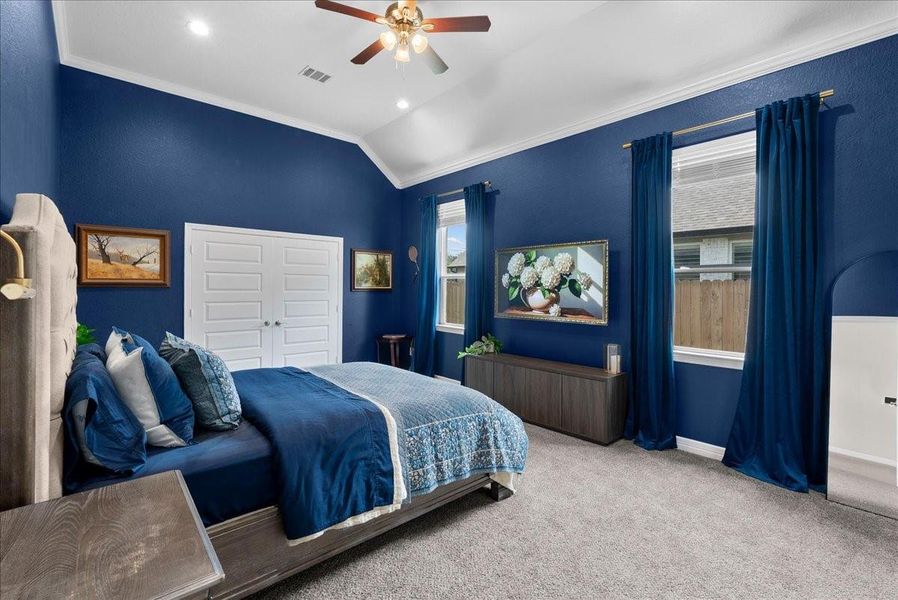 Furnished interior view inside a new home in , Anahuac (Image 5).
