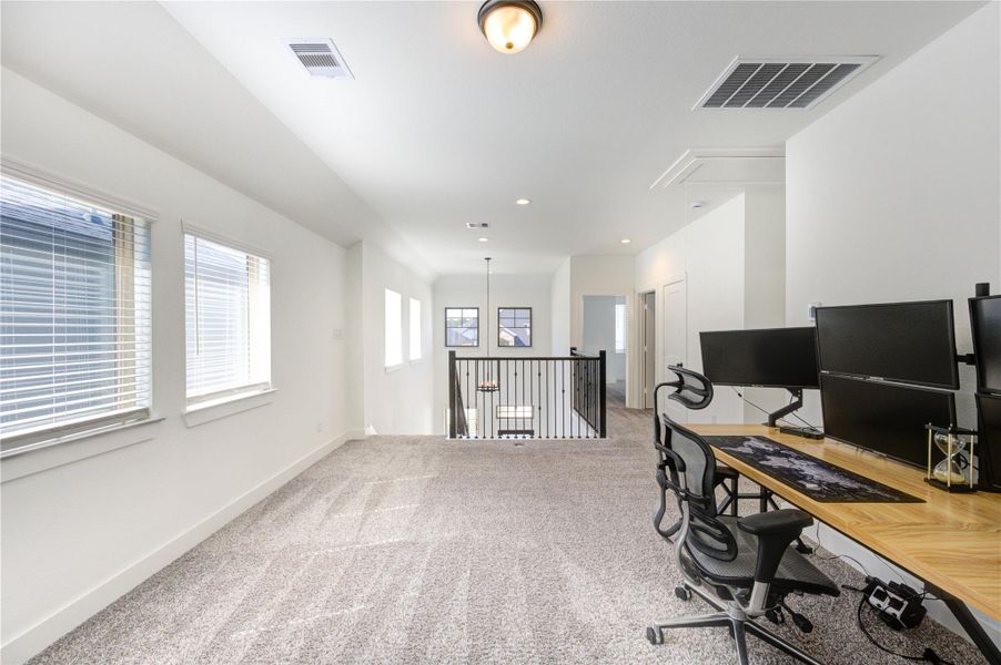 Furnished interior view inside a new home in Harper’s Preserve, Conroe (Image 7).