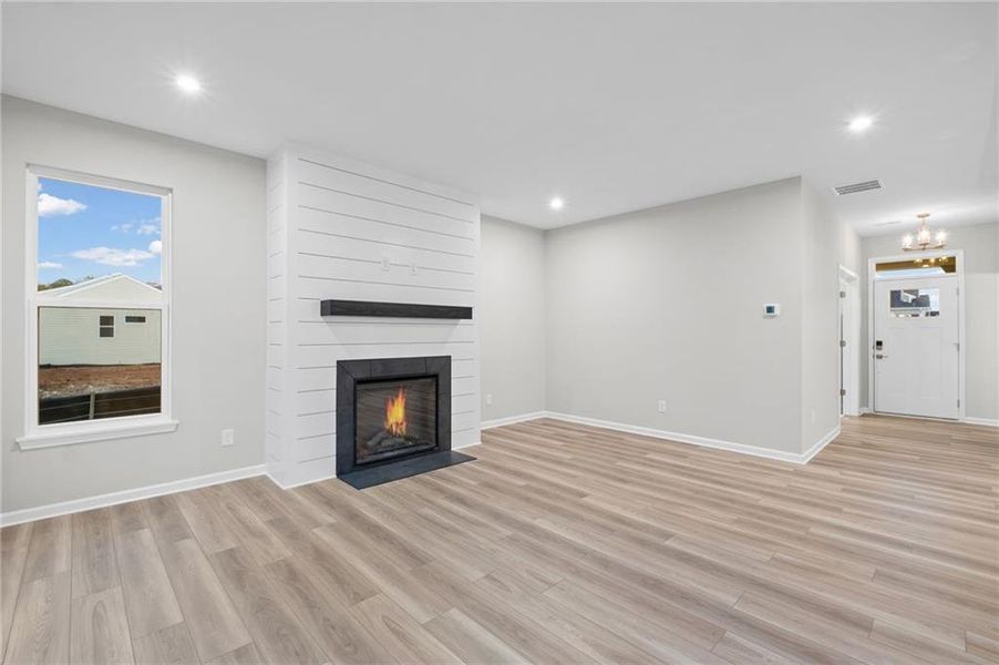 Spacious, unfurnished interior of a new home in Pickens Bluff, Hiram (Image 21).