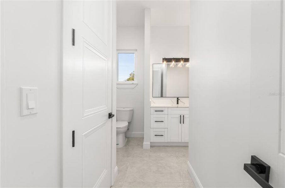 Furnished interior view inside a new home in , Ocala (Image 9).