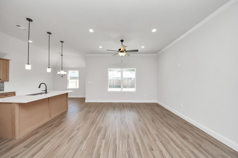 Spacious, unfurnished interior of a new home in Grand Oaks Reserve, Cleveland (Image 21). Spacious, unfurnished interior of a new home in Grand Oaks Reserve, Cleveland (Image 21).