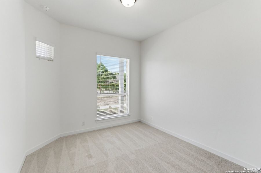 Spacious, unfurnished interior of a new home in The Crossvine – Garden Homes, Schertz (Image 36).