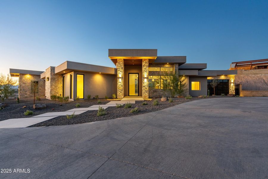 001_Twilight Exterior Front