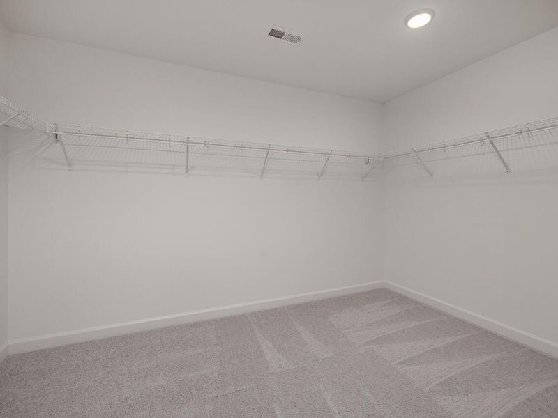 Spacious, unfurnished interior of a new home in Wellers Knoll, Lillington (Image 15).