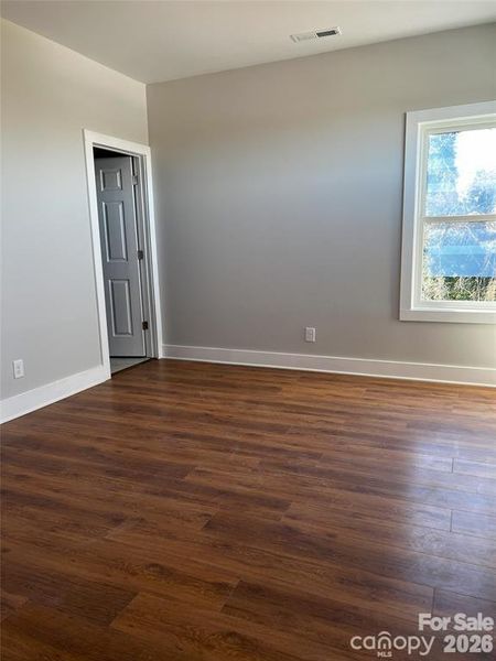 Spacious, unfurnished interior of a new home in , Gastonia (Image 10).