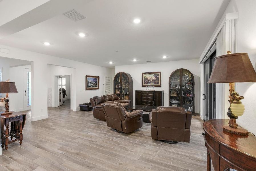 1380 Lago Cir Palm City FL-print-007-025