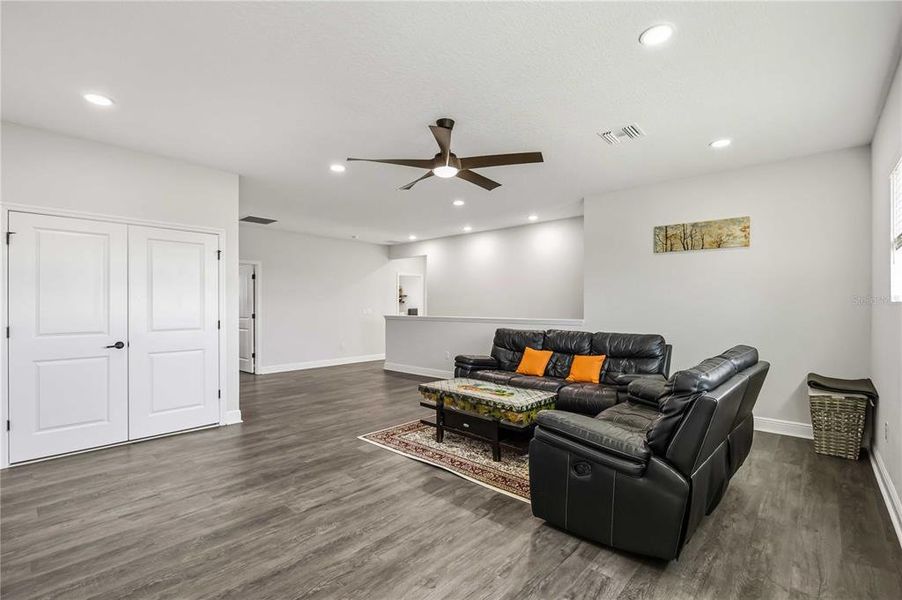 Furnished interior view inside a new home in , Parrish (Image 33). Furnished interior view inside a new home in , Parrish (Image 33).